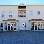 Vale Do Zêzere Hotel 2*