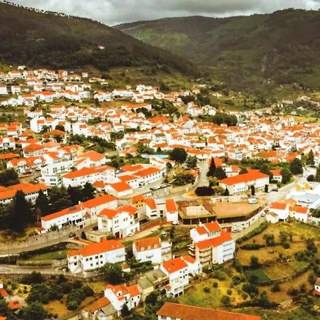 Vale Do Zezere מלון מנטגאס